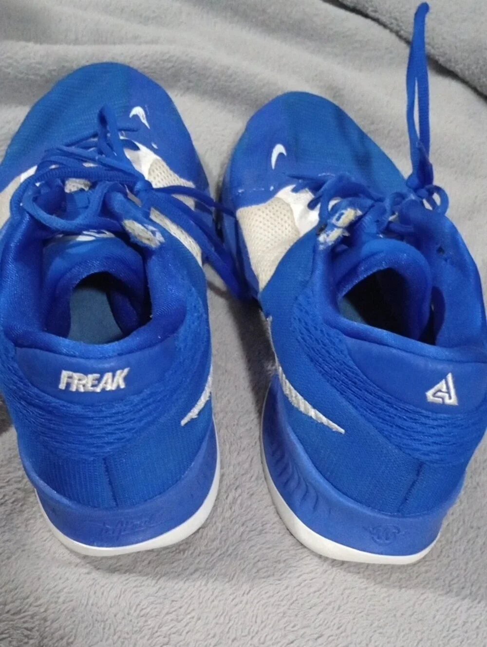 Nike Men's Zoom Freak By Giannis Royal Blue and White Athletic Sneakers Size 11